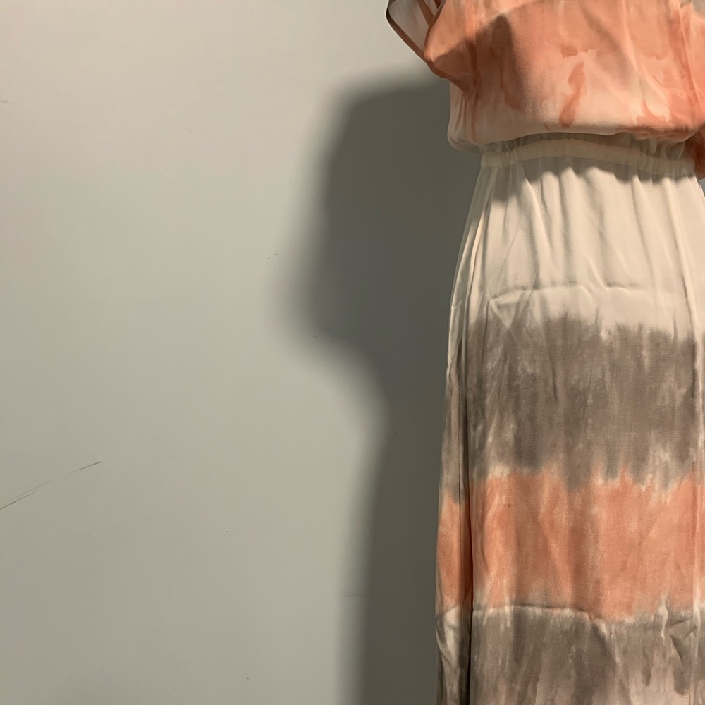 Dress - Picture 5 of 5